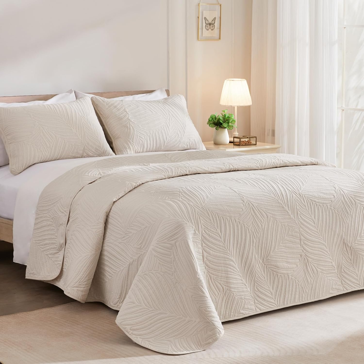 Leaf Pattern Beige Microfiber Quilt Set