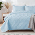 Reversible Light Blue Pattern Quilt Set