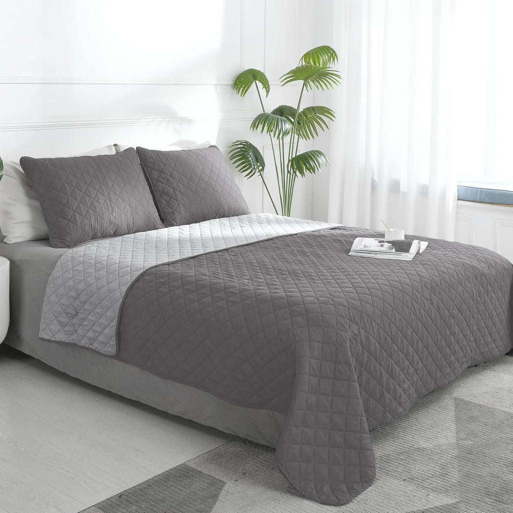 Reversible Gray Microfiber Quilt Bedding Set