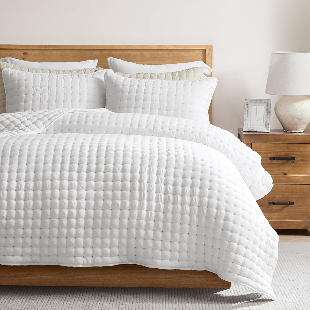Quilted White Queen Bedding Coverlet Set
