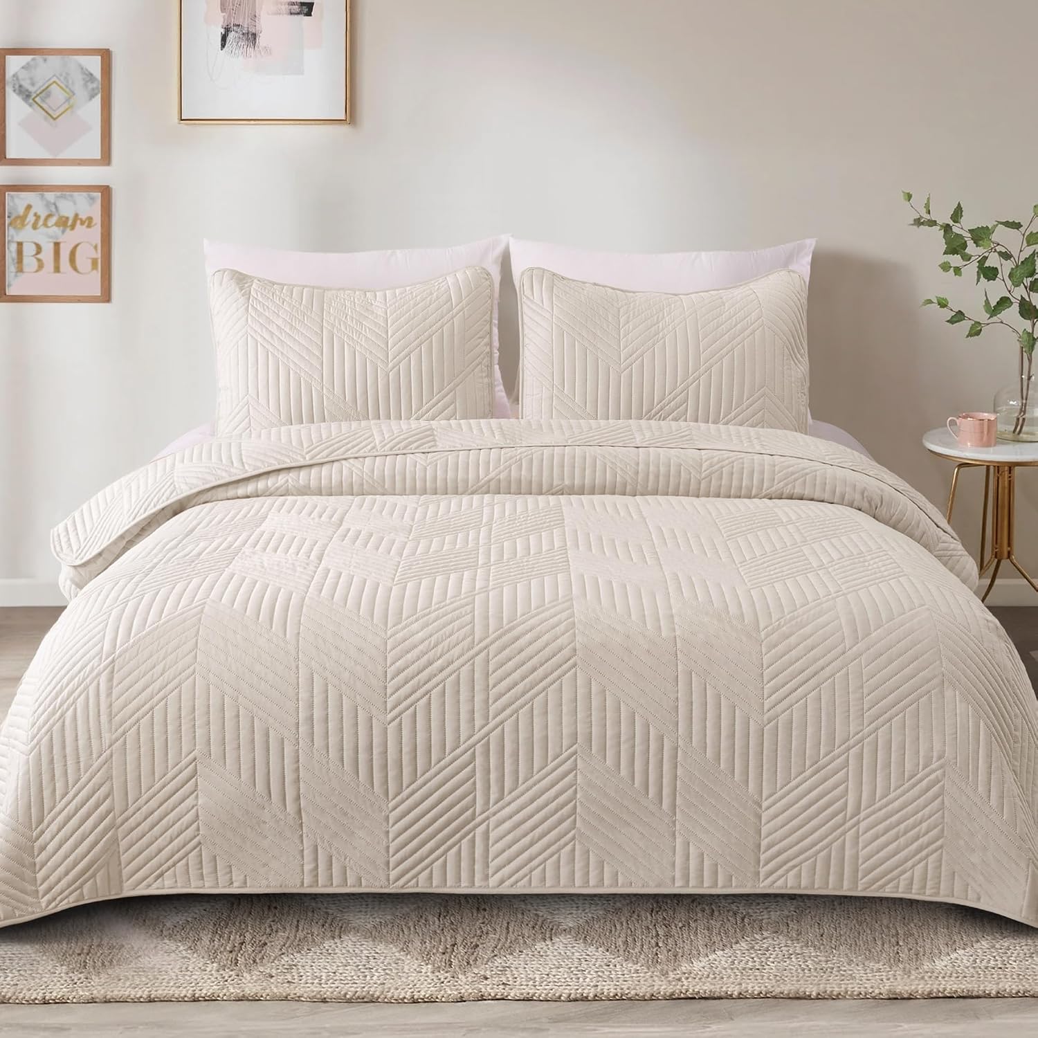 Geometric Beige Ultrasonic Quilt Set