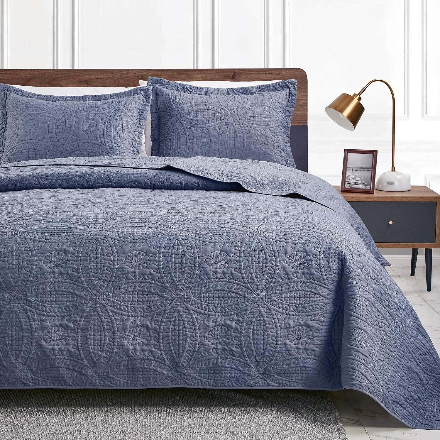 Coin Pattern Blue Lightweight Quilt Set